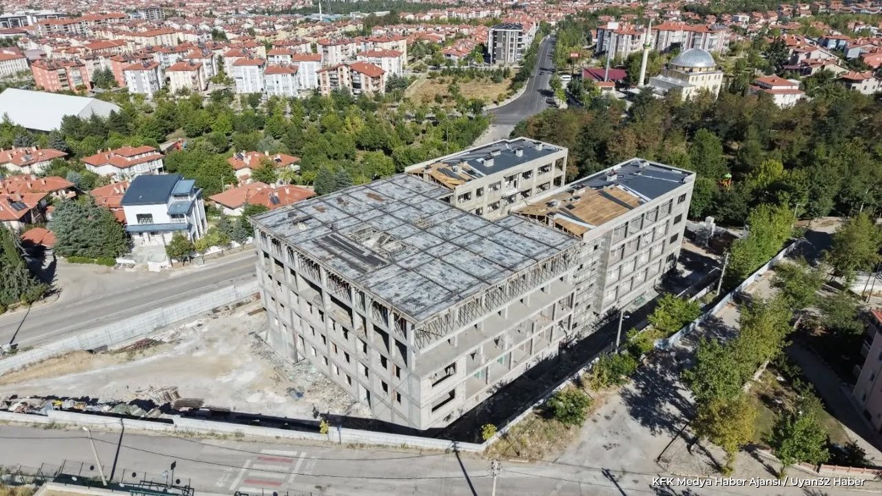 Isparta Huzurevi İnşaatı Yükseliyor: Çalışmalar Devam Ediyor - Detay 4