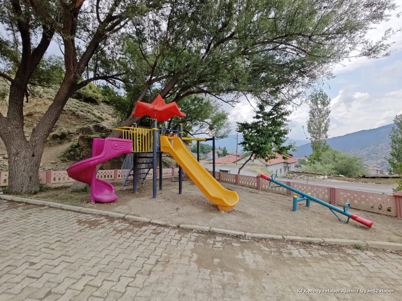Isparta Köylerinde Yeni Yaşam ve Oyun Alanları Oluşturuluyor
