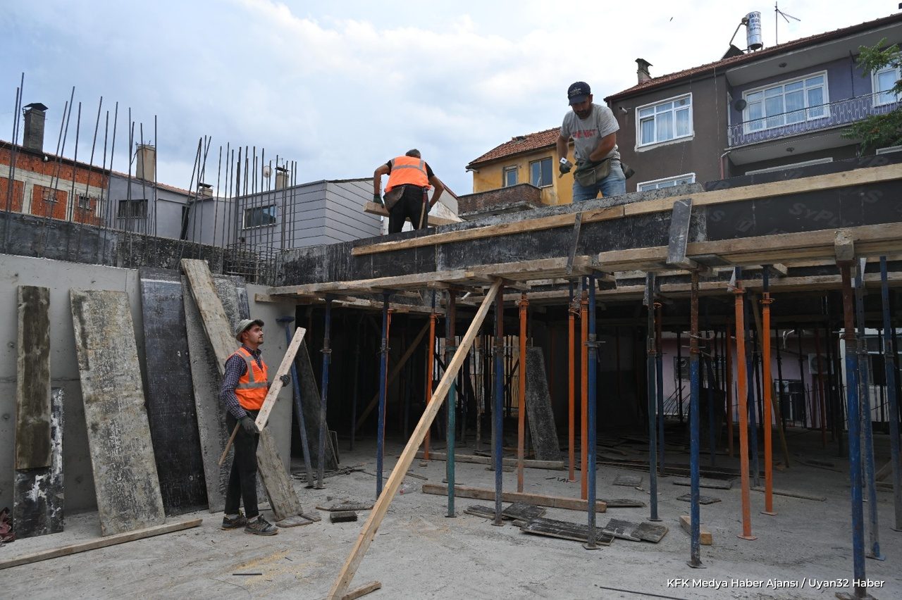 Isparta Mimar Sinan Katlı Otopark İnşaatı Hızla Yükseliyor - Detay 4