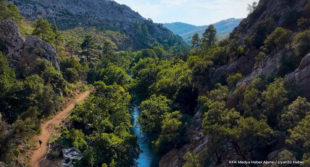 Isparta’nın Saklı Cenneti! Yazılı Kanyon Görenleri Büyülüyor