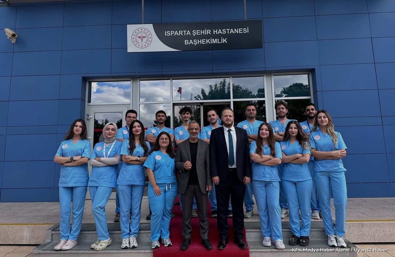 Isparta Şehir Hastanesi'nde Genç Hekimler Göreve Başladı