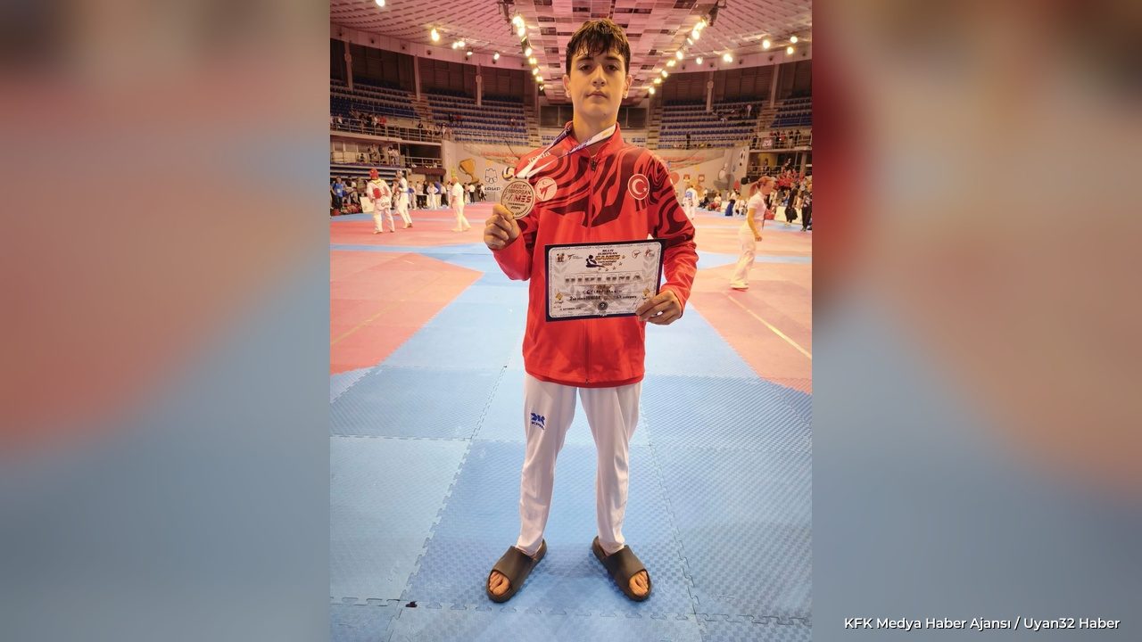 Ispartalı Metin Ceylan Taekwondoda Avrupa İkincisi Oldu