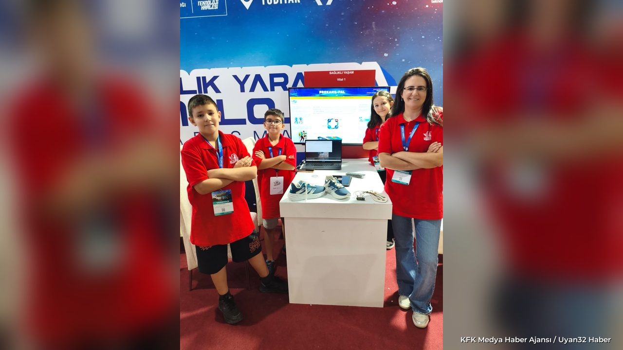 Ispartalı Öğrenciler TEKNOFEST'te Selçuk Bayraktar ile Buluştu - Detay 4