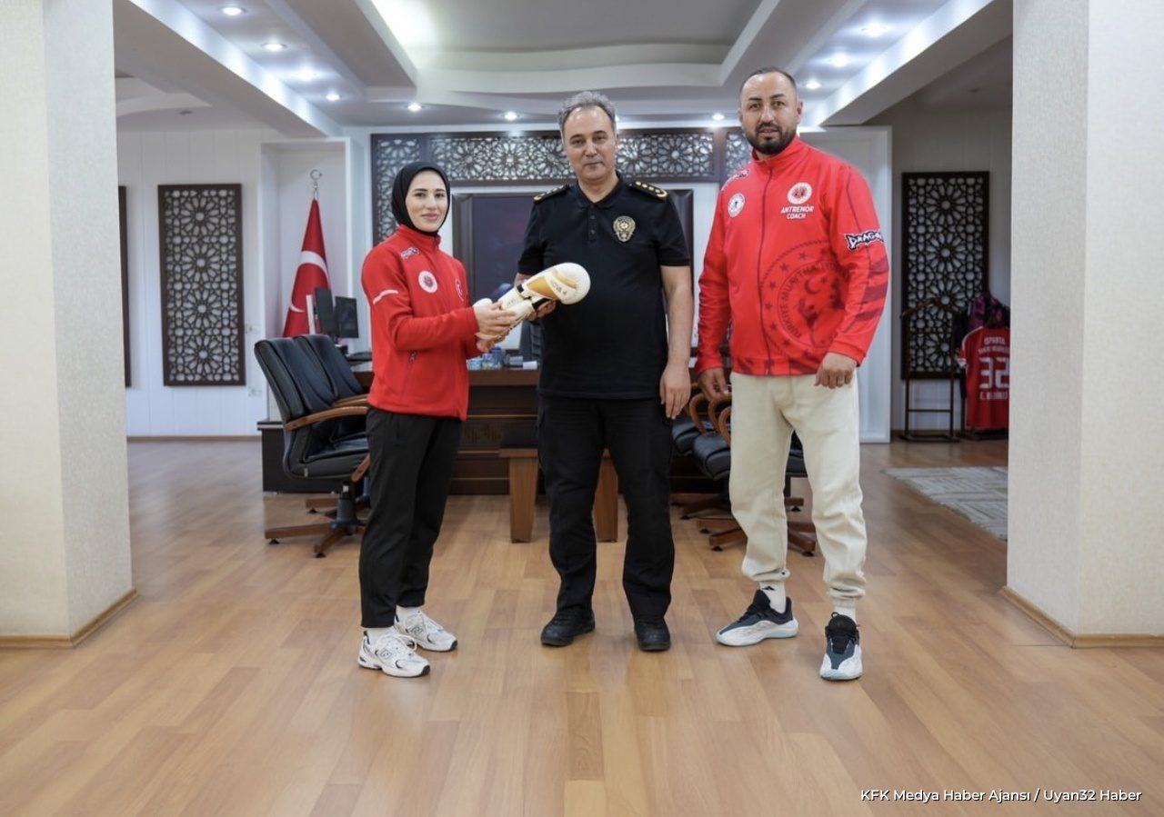 Ispartalı Şampiyon Sporculardan Emniyet Müdürü Bildirici'ye Ziyaret - Detay 2