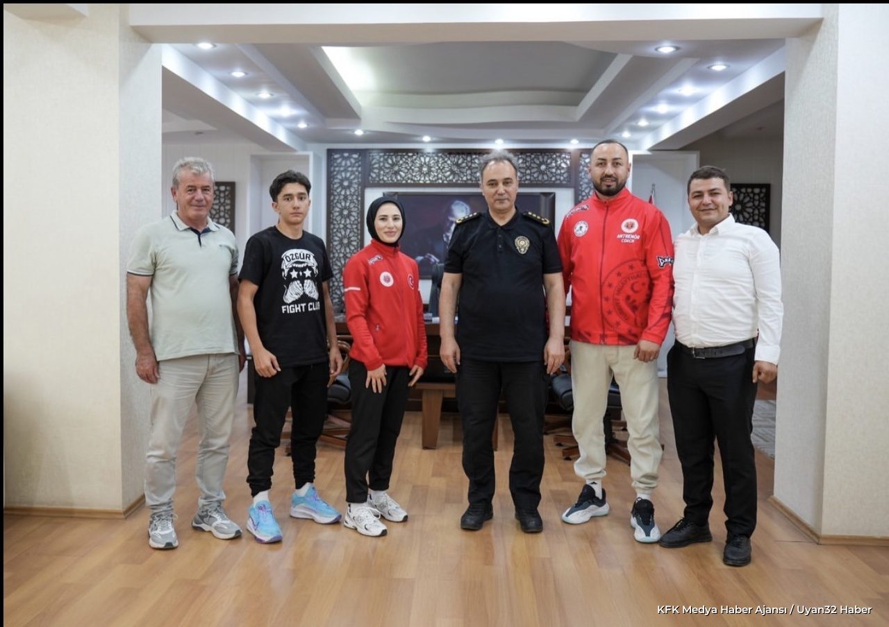 Ispartalı Şampiyon Sporculardan Emniyet Müdürü Bildirici'ye Ziyaret - Detay 3