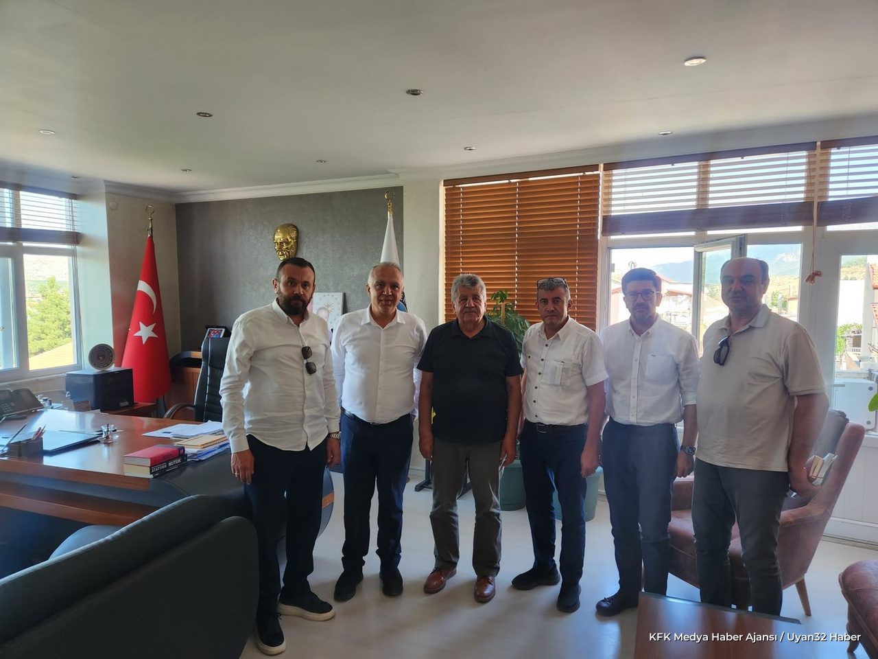 ITSO Başkan Adayı Karabulut'tan Senirkent ve Uluborlu Ziyareti