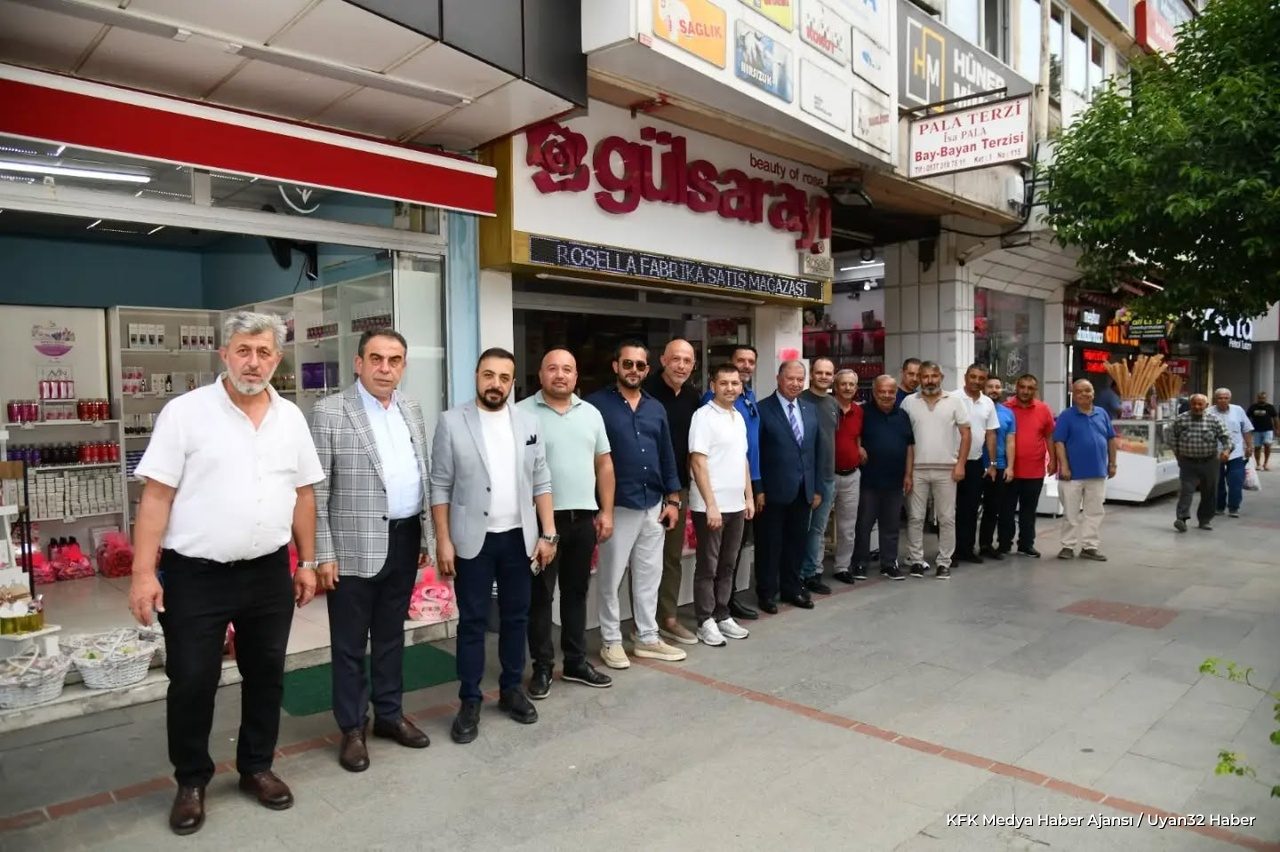Metin Çelik Esnafa Destek Ziyaretinde