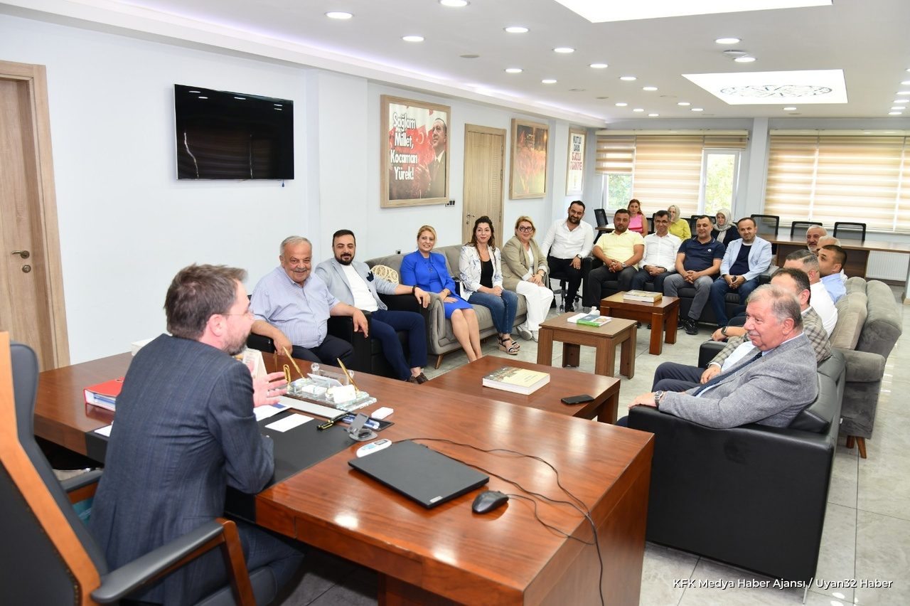 ITSO Seçimleri Öncesi Metin Çelik'ten AK Parti'ye Ziyaret