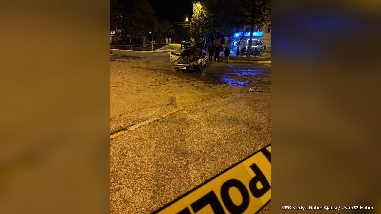 Kavşakta Feci Kaza: 1’i Ağır 3 Yaralı - Detay 5