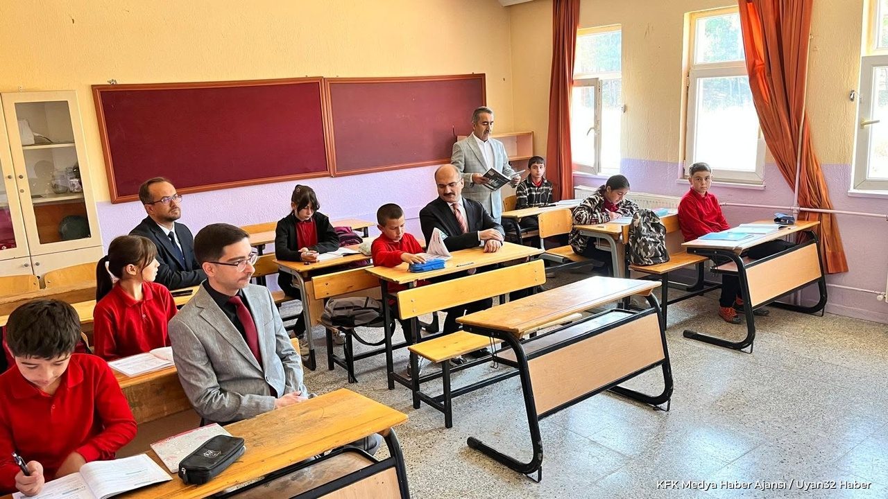 Kaymakam Abacı, Koruyaka’da Öğrencilerle Buluştu - Detay 4