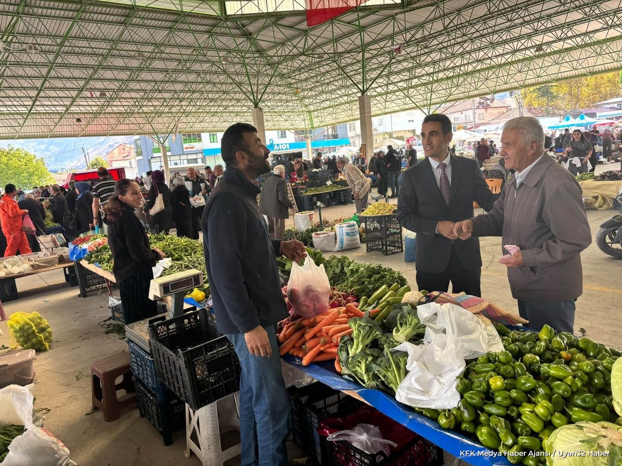 Kaymakam Açıkgöz Pazar Ziyareti Gerçekleştirdi