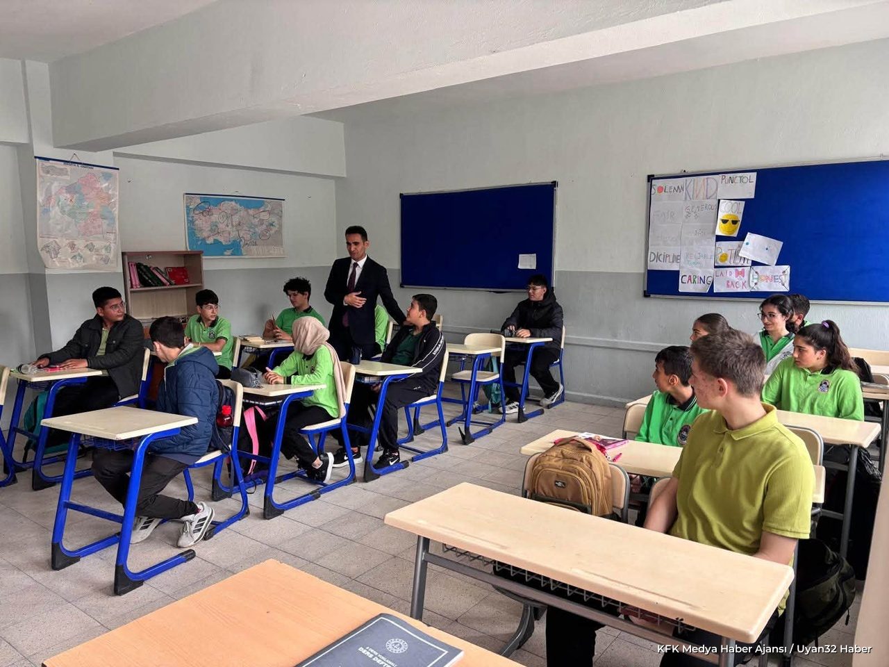 Kaymakam Ahmet Açıkgöz Ortaokul Öğrencileriyle Buluştu