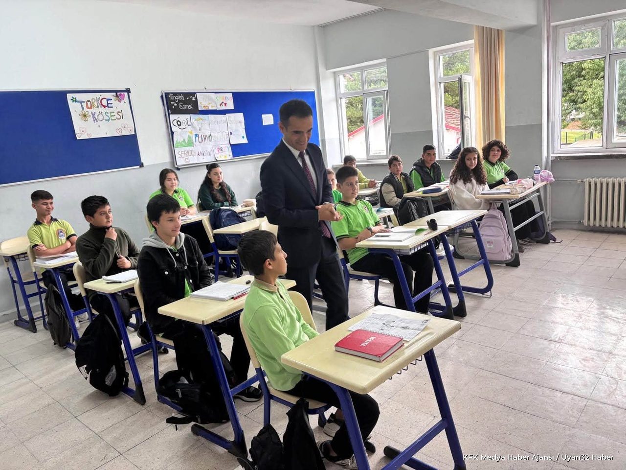 Kaymakam Ahmet Açıkgöz Ortaokul Öğrencileriyle Buluştu - Detay 2