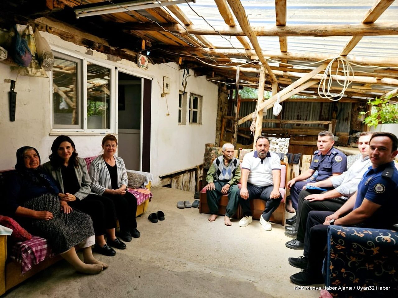 Kaymakam Ayık Köylerde Vatandaşların Taleplerini Dinledi