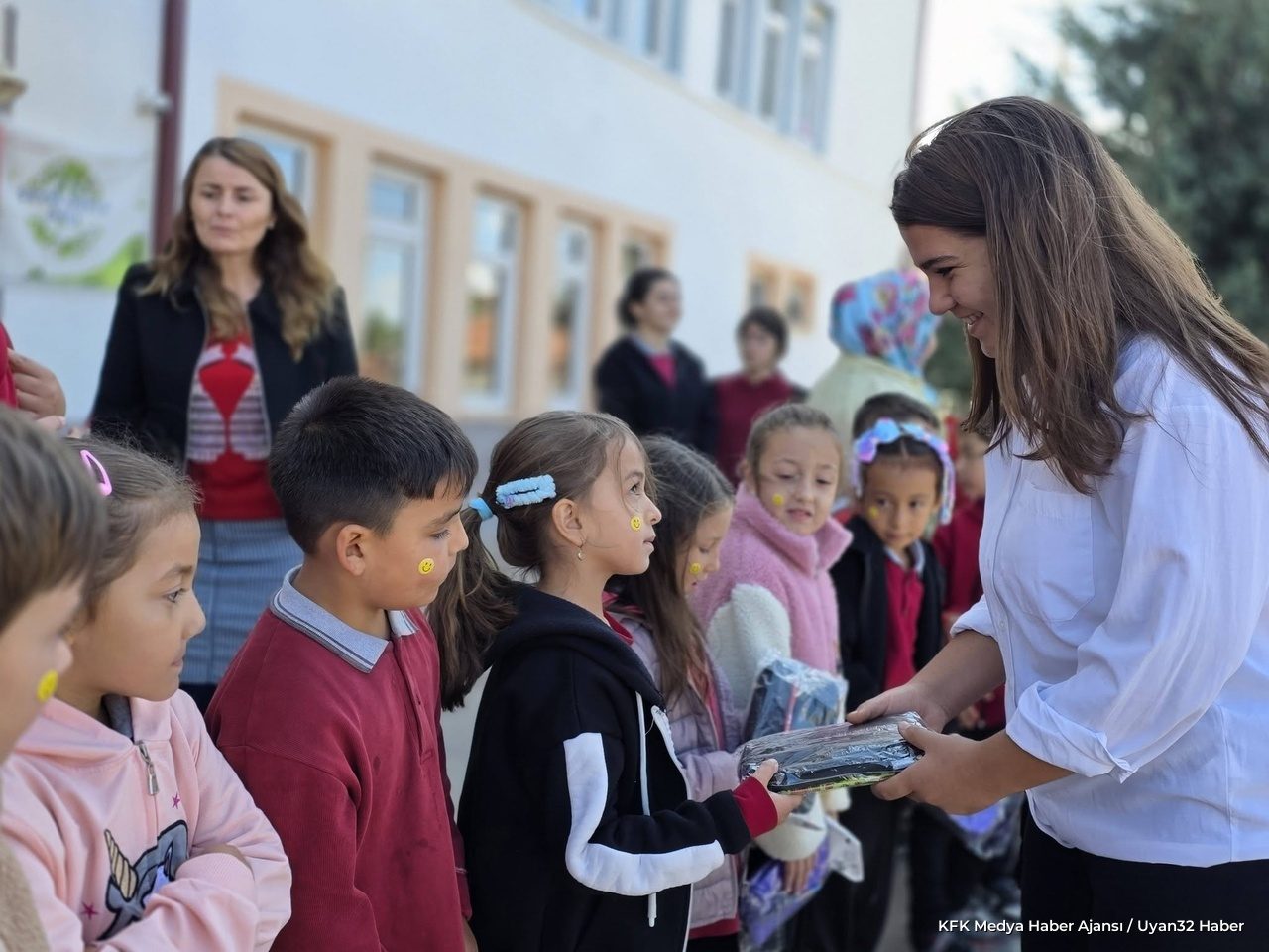 Kaymakam Ayık Öğrencilerin Heyecanına Ortak Oldu - Detay 2