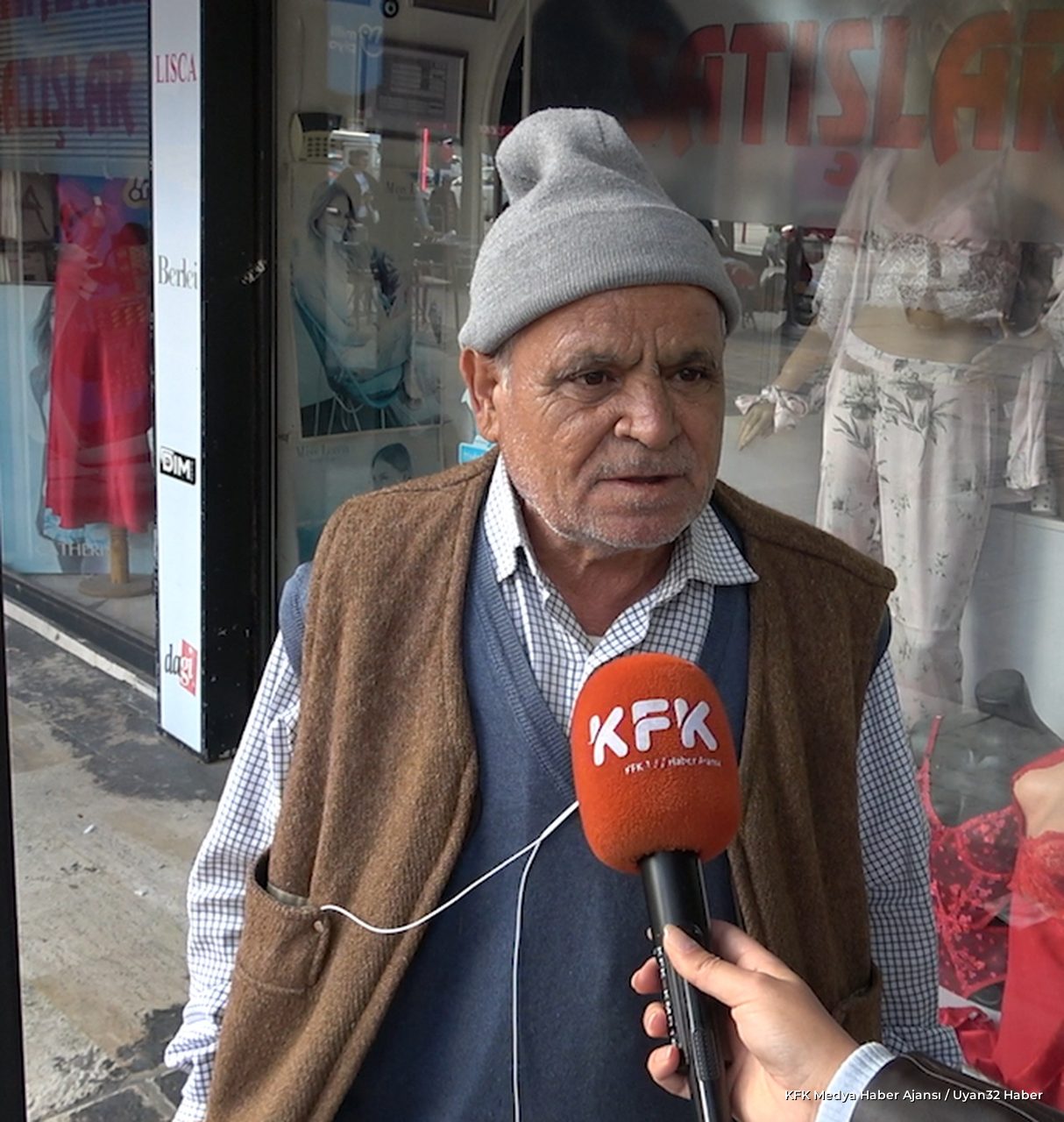 Kaymakkapı Meydanı’nda Güvercin Tartışması: Esnaf Ne Diyor, Vatandaş Ne Düşünüyor? - Detay 7