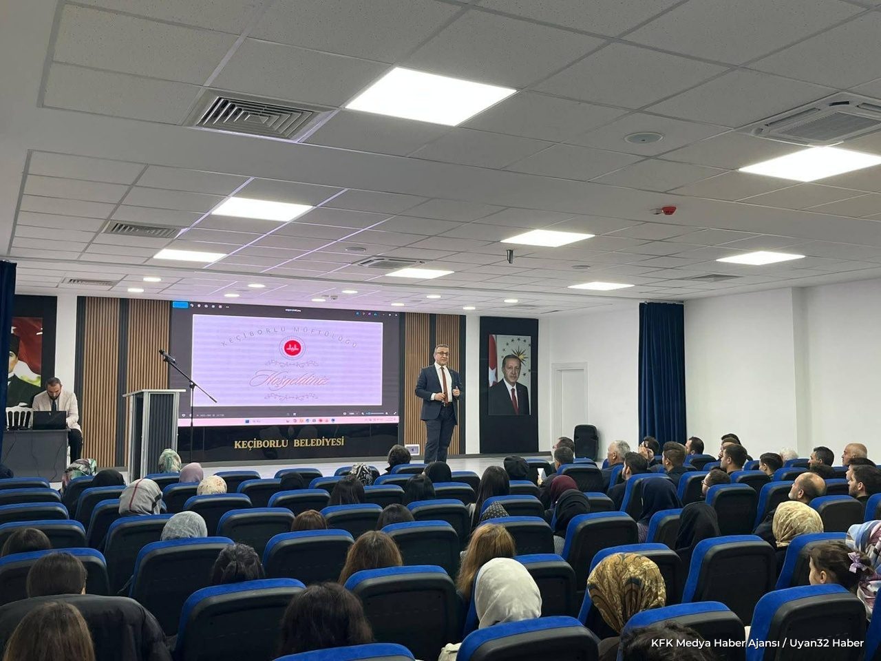 Keçiborlu'da En Büyük Değerimiz Aile Söyleşisi Düzenlendi