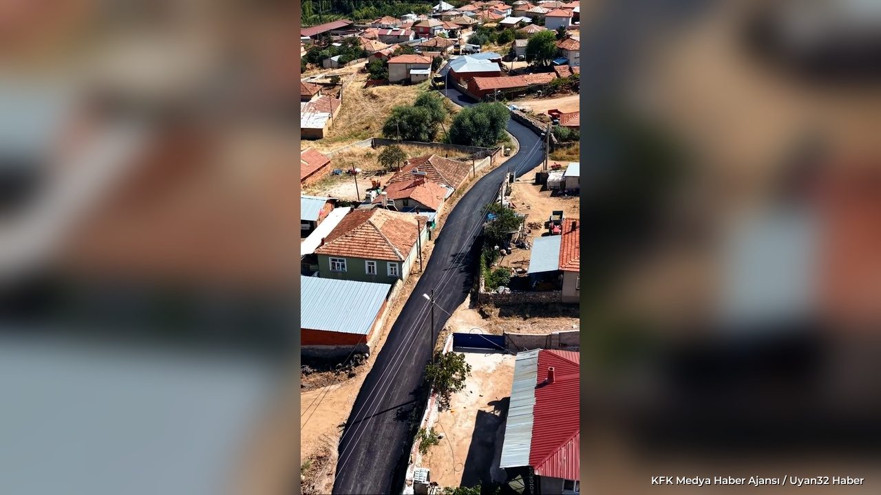 Kıyakdede Köyü’nde Yol Sevinci Sıcak Asfalt Serildi - Detay 2