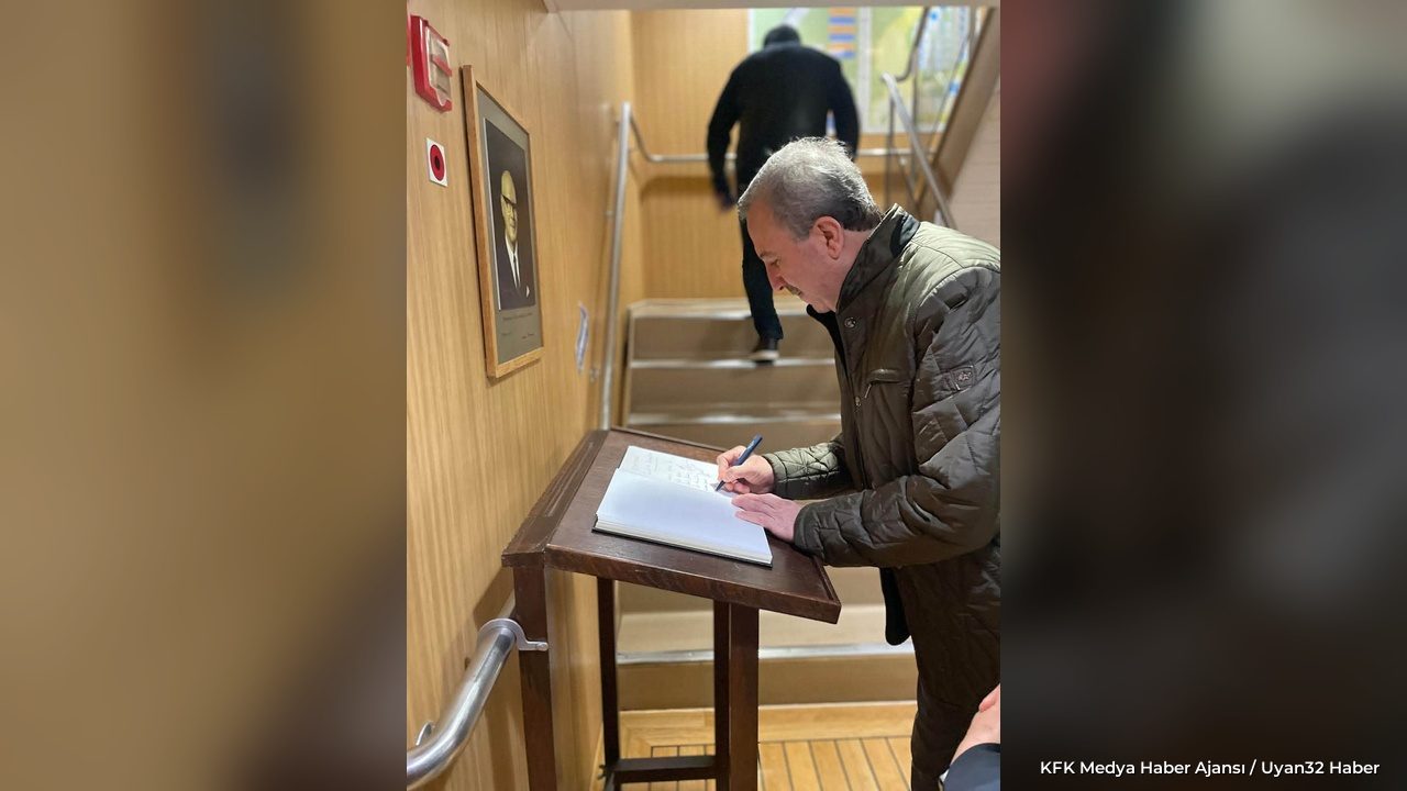 Mehmet Uğur Gökgöz Finlandiya'da Buzkıran Gemisini İnceledi - Detay 4
