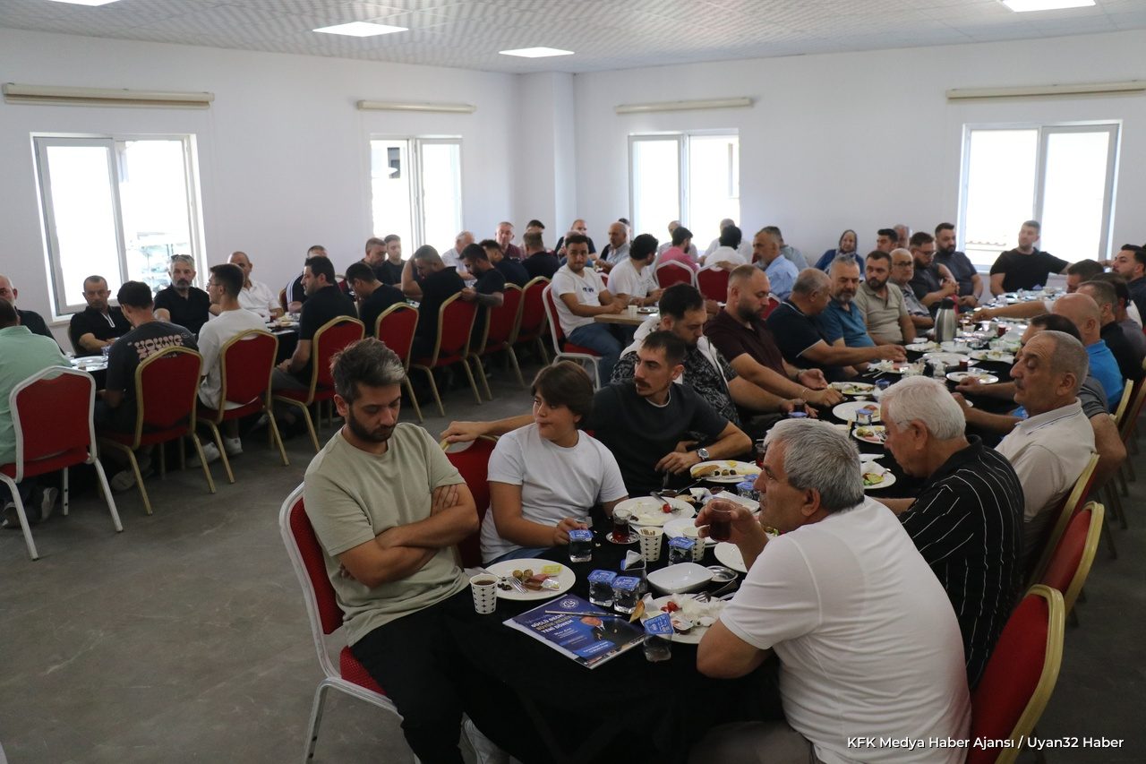 Metin Çelik Galericiler Sitesi Esnafıyla Bir Araya Geldi - Detay 10