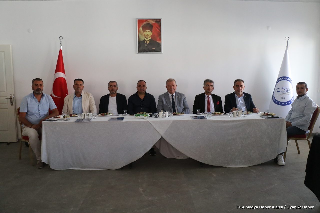 Metin Çelik Galericiler Sitesi Esnafıyla Bir Araya Geldi - Detay 4