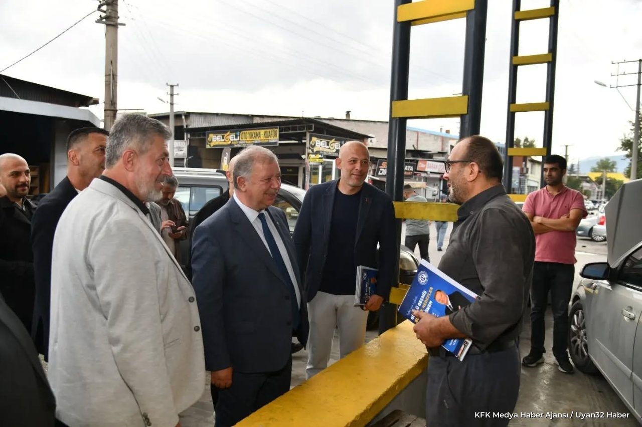 Metin Çelik'ten Yeni Sanayi Sitesi Ziyareti: Esnafı Dinledi