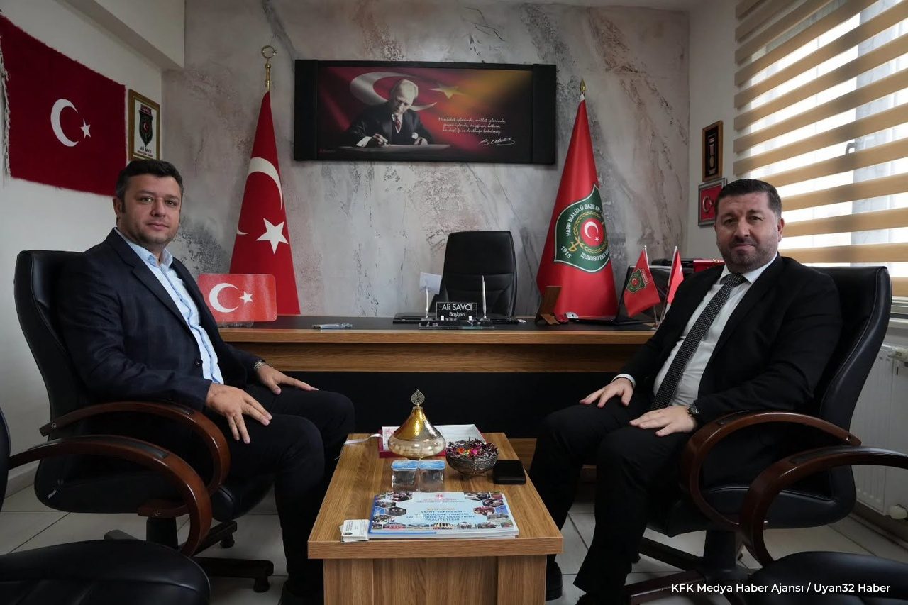 Milli Eğitim Müdürü Recai Ocak'tan Gaziler Derneğine Ziyaret