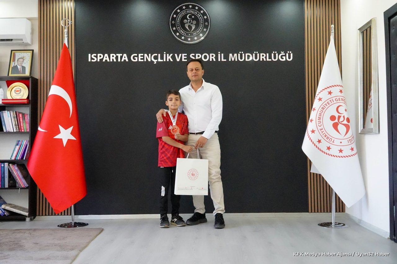 Minik Tekvandocu Abdullah Yusuf Önder Türkiye Üçüncüsü Oldu