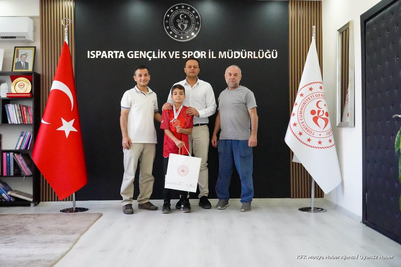 Minik Tekvandocu Abdullah Yusuf Önder Türkiye Üçüncüsü Oldu