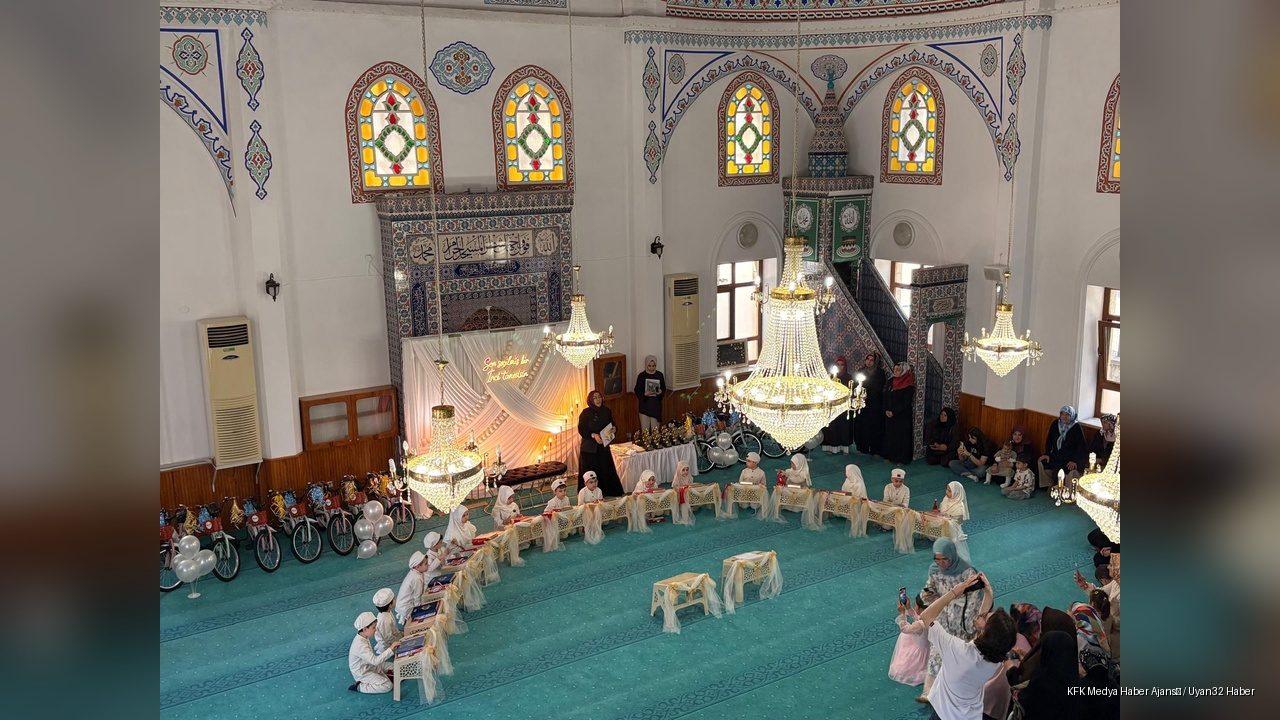 Miniklerin Hatim Coşkusu Konvoy, Mehteran ve Bisiklet Sürprizi