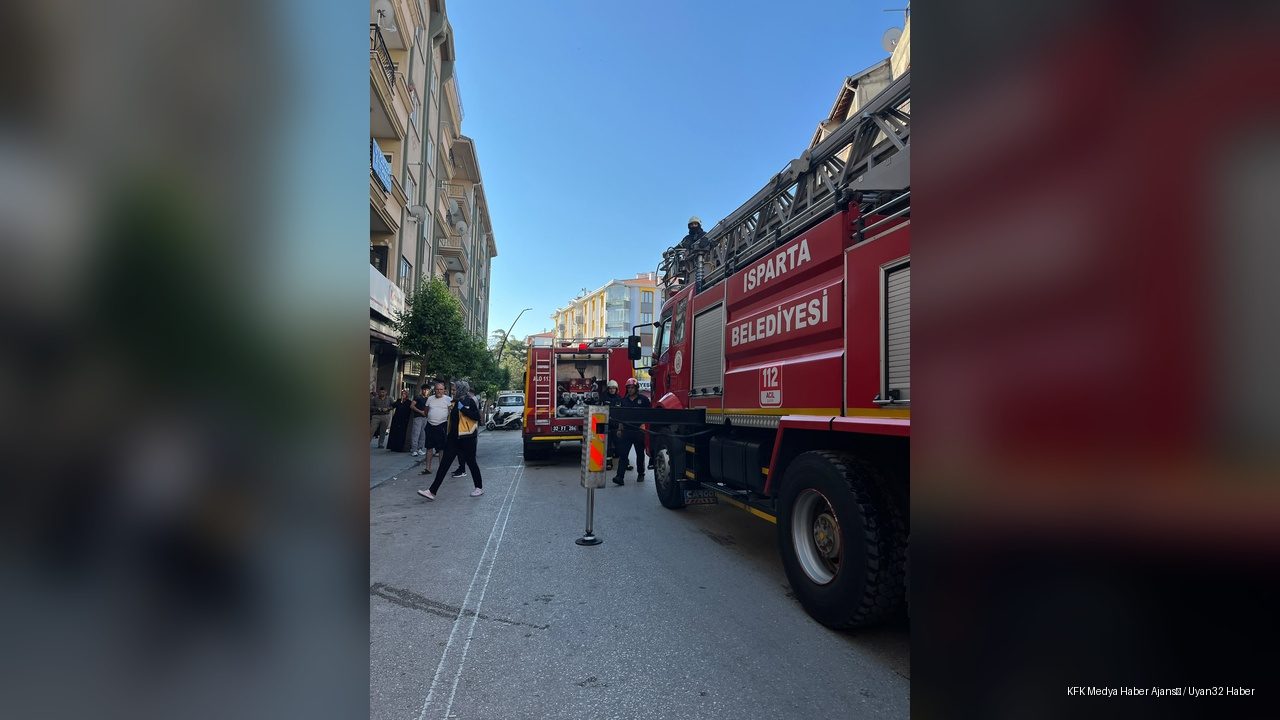 Plastik Depoda Çıkan Yangın Korku Dolu Anlar Yaşattı