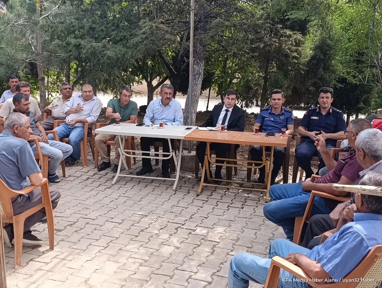 Protokol Yeniköy'de Vatandaşlarla Buluştu - Detay 3