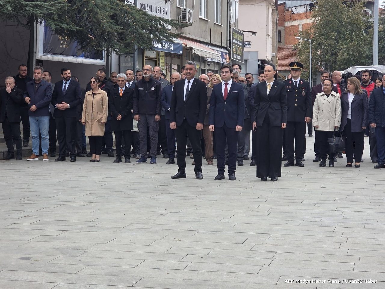 Şarkikaraağaç’ta Cumhuriyet Bayramı Kutlamaları Çelenk Töreni Ve Şehitlik Ziyaretiyle Başladı - Detay 4
