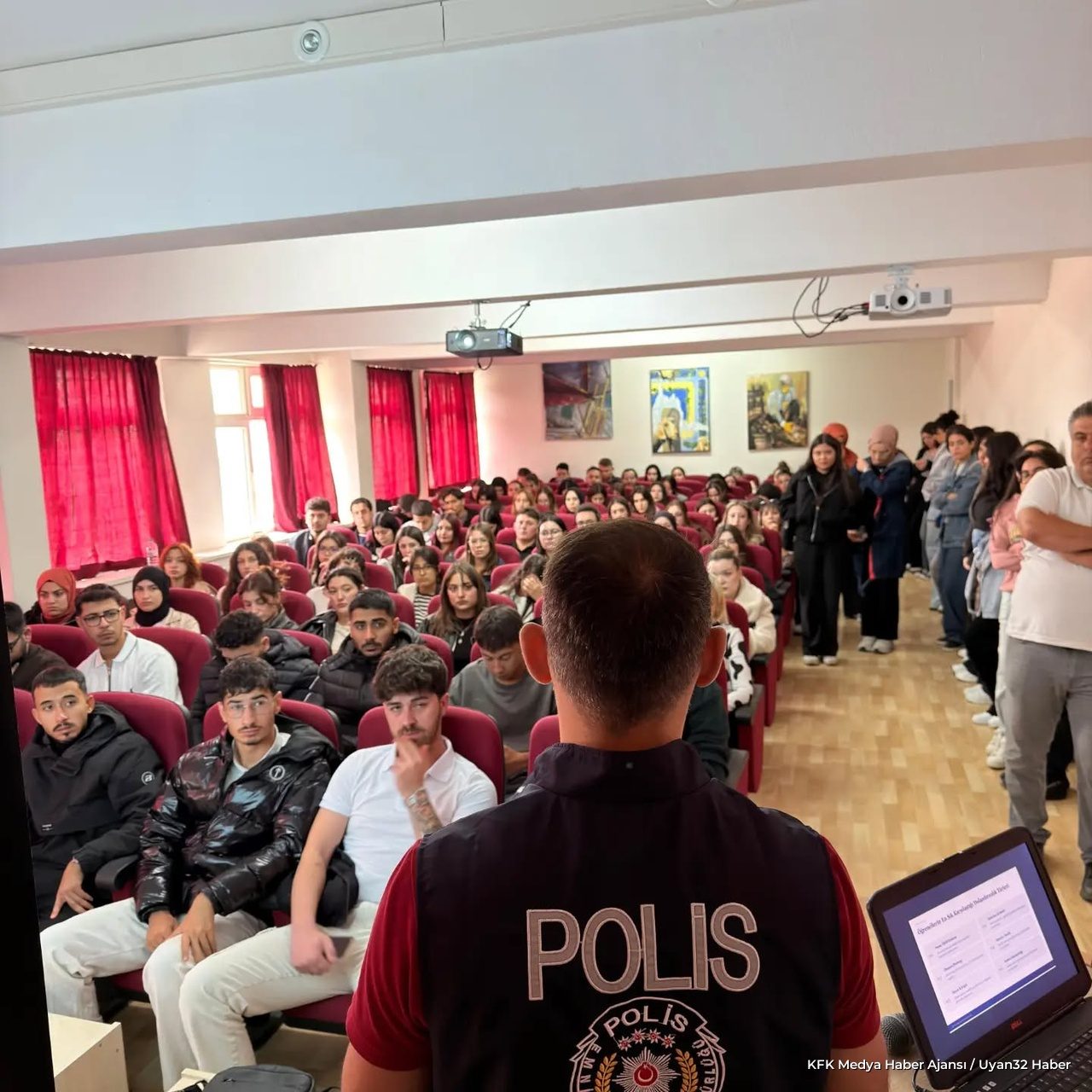 Şarkikaraağaç’ta Dolandırıcılık Ve Şiddetle Mücadele Eğitimi