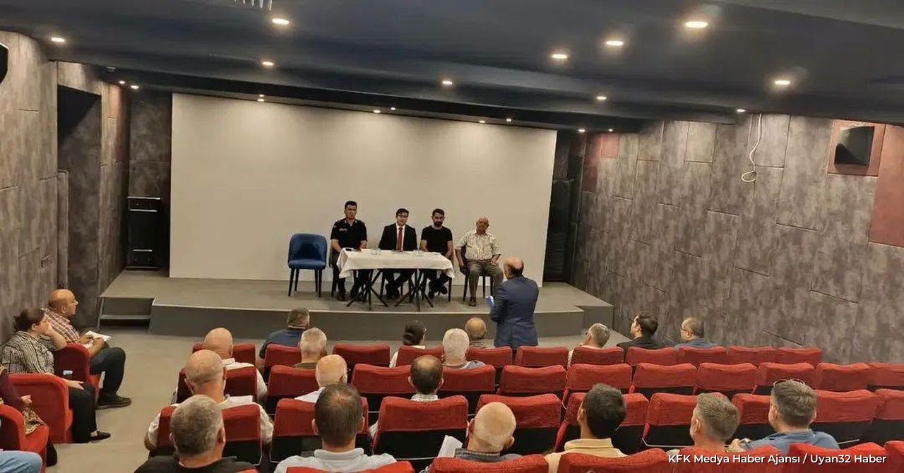 Şarkikaraağaç'ta Muhtarlar Toplantısı Yapıldı: Masada Neler Var?