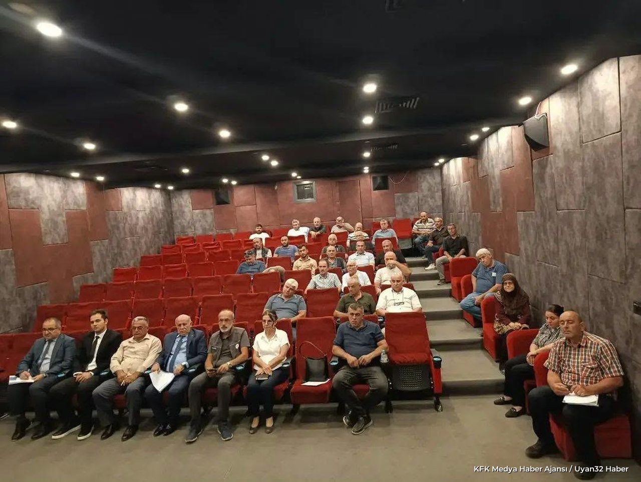 Şarkikaraağaç'ta Muhtarlar Toplantısı Yapıldı: Masada Neler Var? - Detay 2