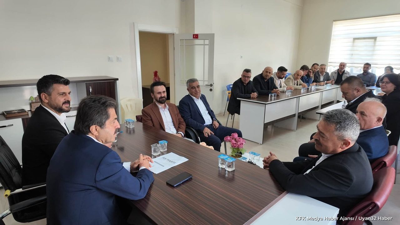 Şarkikaraağaç'ta 'Türkiye Yüzyılı' Zirvesi: Osman Sağlam Ziyaret Etti - Detay 4