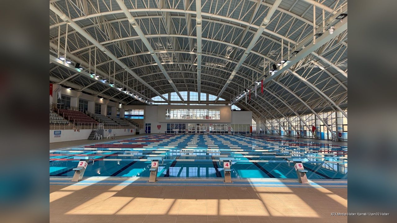 SDÜ 29 Ekim Olimpik Yüzme Havuzu Yaz Dönemi Saatleri Düzenlendi