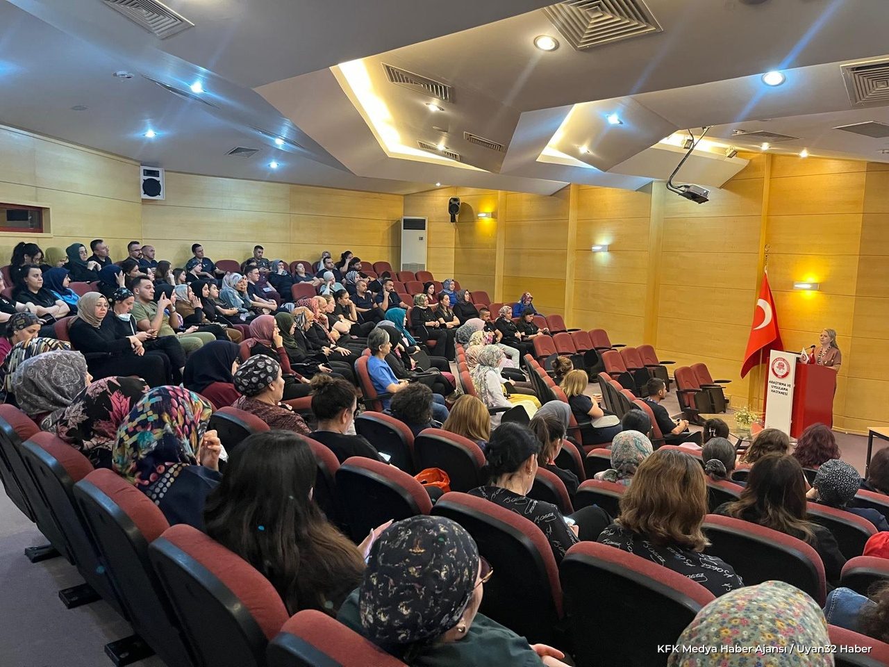 SDÜ Hastanesinde Enfeksiyon ve Temizlik Eğitimi Düzenlendi - Detay 2
