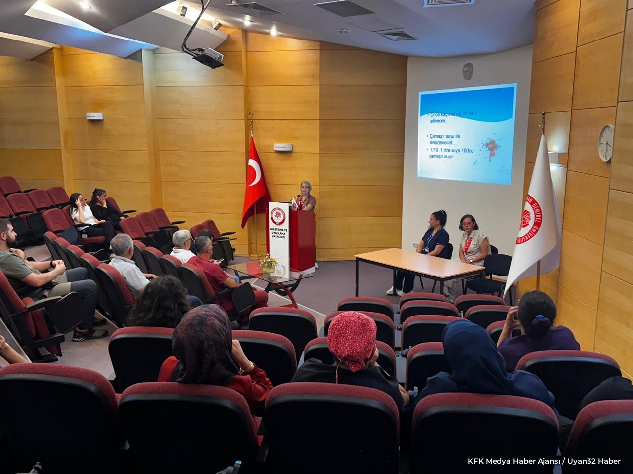 SDÜ Hastanesinde Enfeksiyon ve Temizlik Eğitimi Düzenlendi - Detay 4