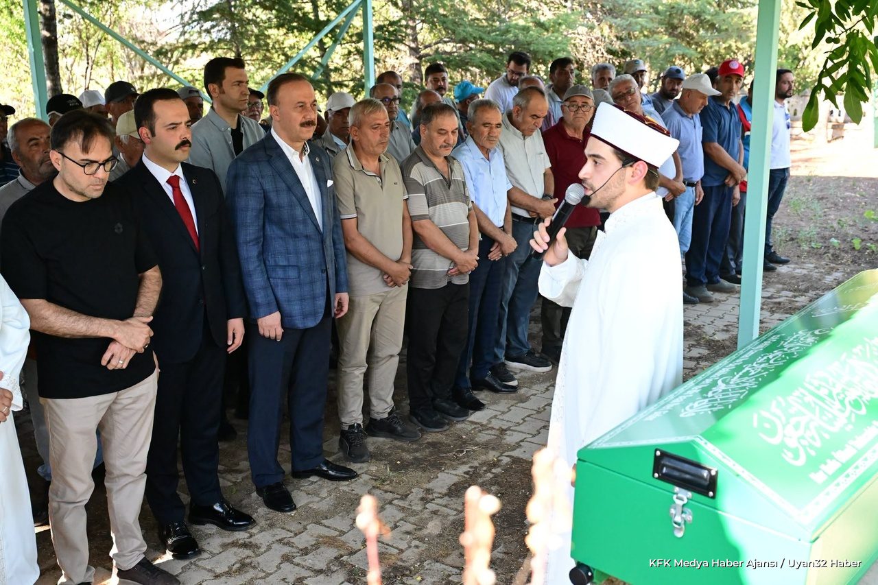 Şehit Annesi Havva Alkan Son Yolculuğuna Uğurlandı