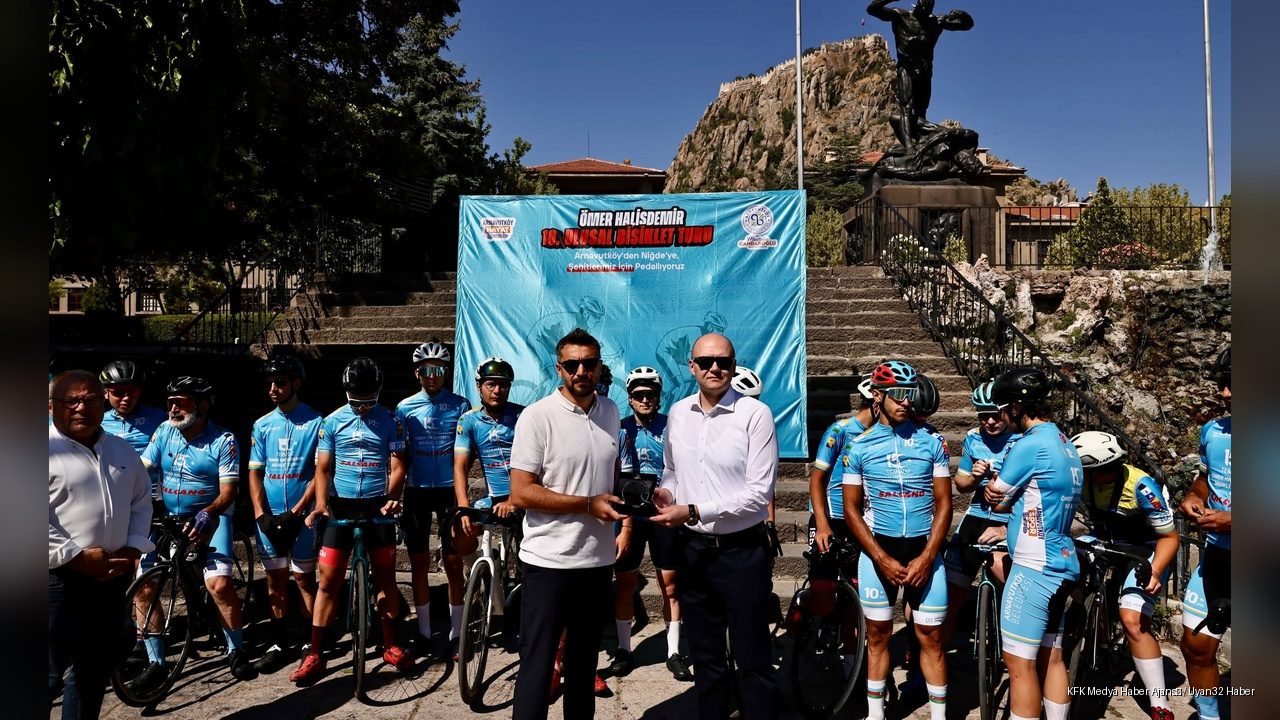Şehit Ömer Halisdemir İçin 1.071 Kilometre Pedal Çevirdiler