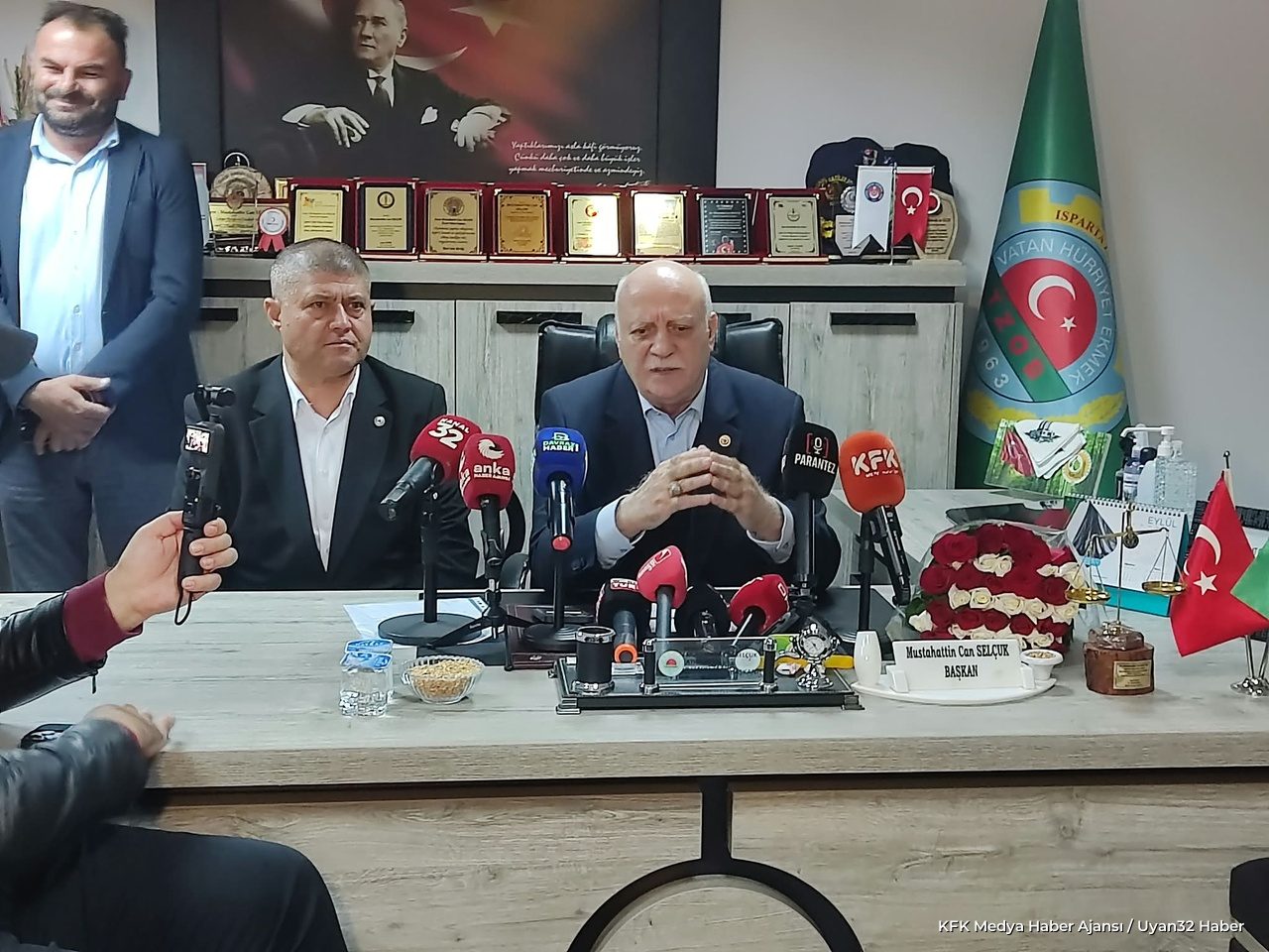 Şemsi Bayraktar Isparta’da Tarımı Değerlendirdi