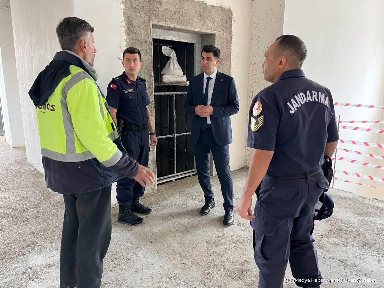 Senirkent Kaymakamı Bahar'dan Jandarmaya Ziyaret ve İnceleme - Detay 3