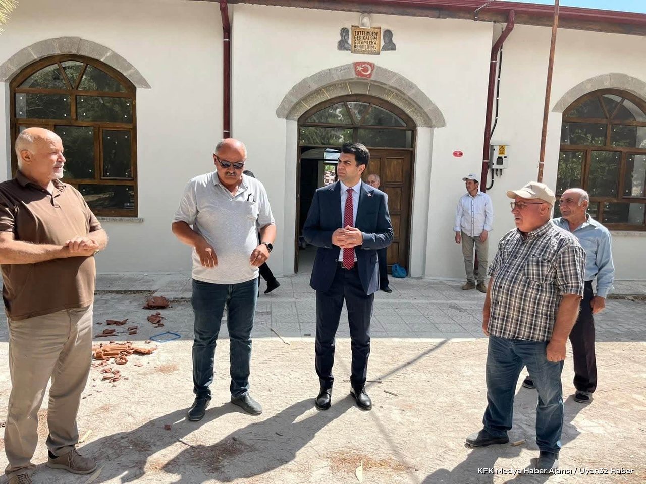 Senirkent Kaymakamı Bahar Uluğbey Köyü'nde İncelemelerde Bulundu