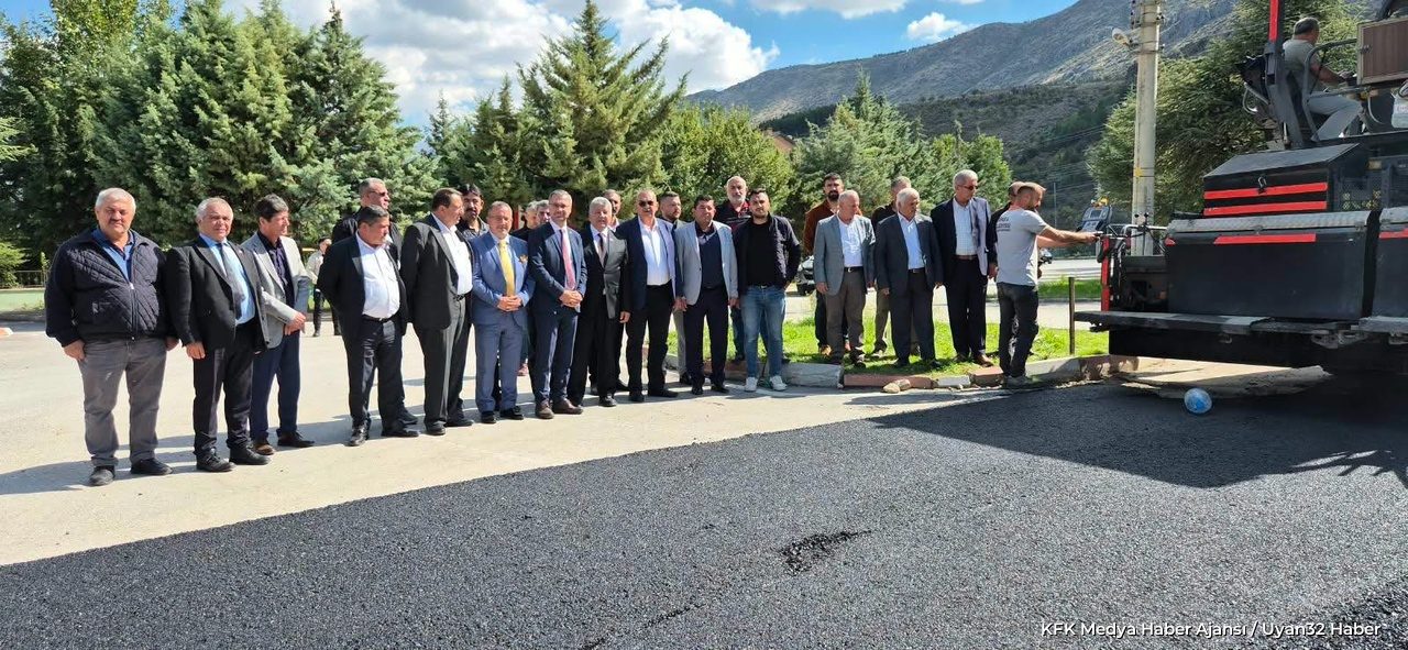 Senirkent'te Sıcak Asfalt Çalışmaları Başladı: Yollar Yenileniyor - Detay 5