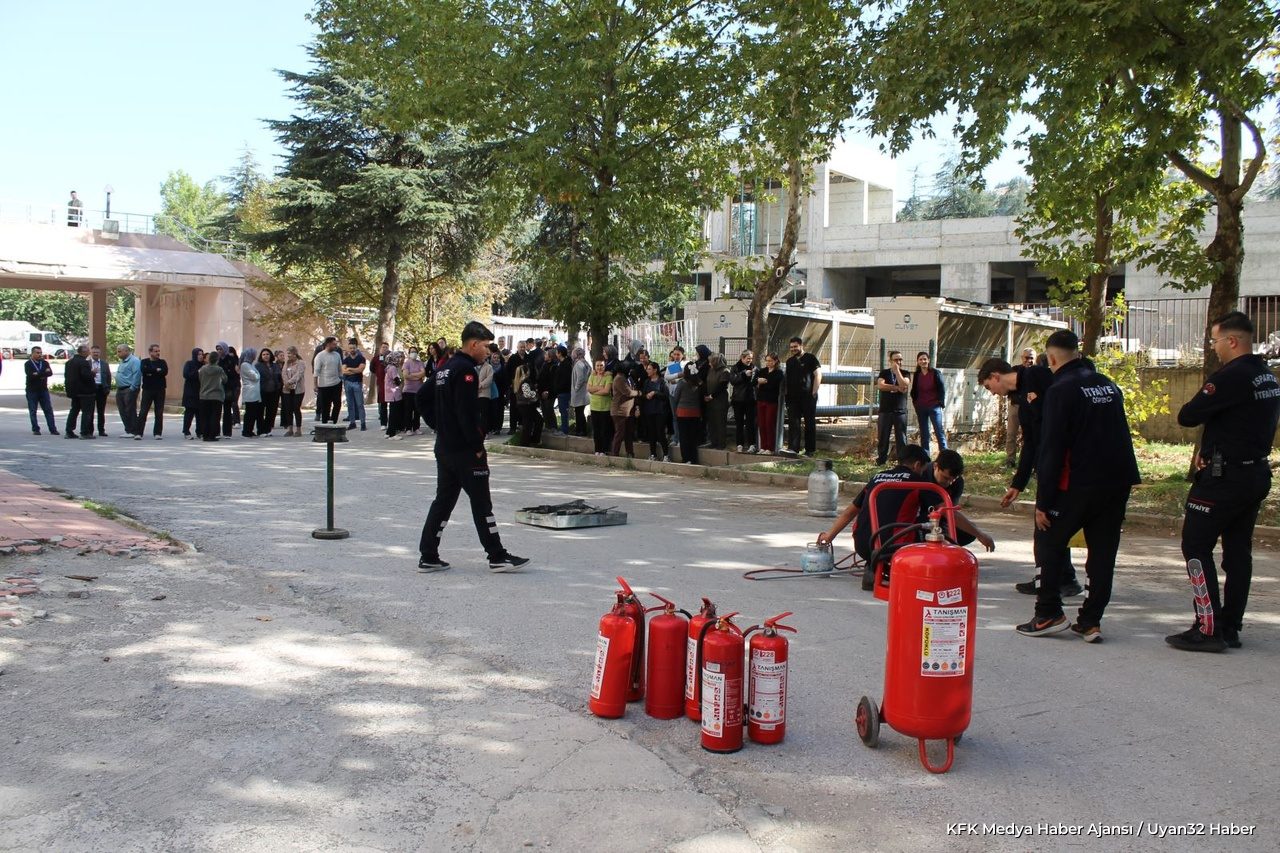 Süleyman Demirel Üniversitesi'nde Yangın Güvenliği Eğitimi