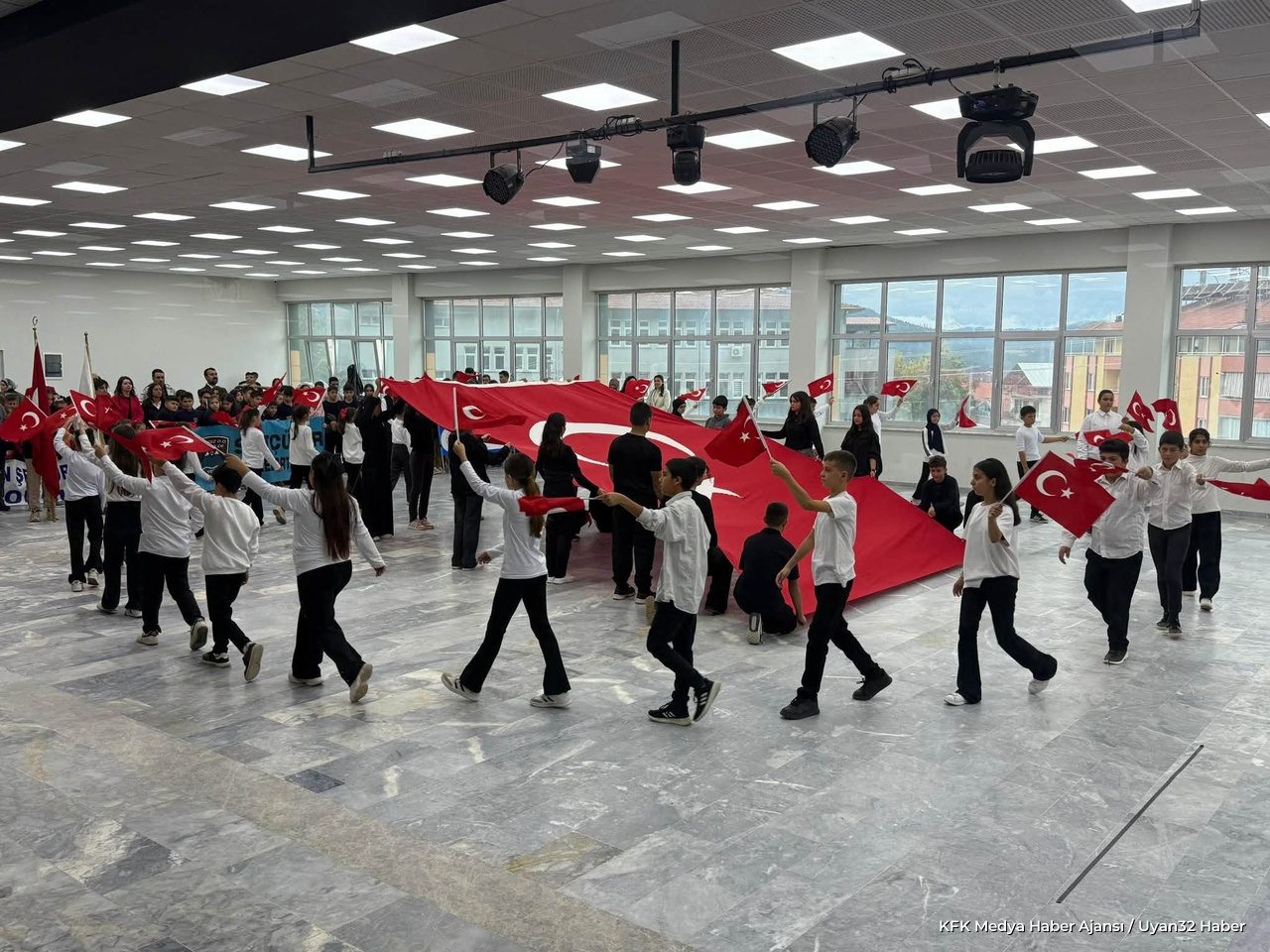 Sütçüler’de Cumhuriyet Bayramı Coşkuyla Kutlandı - Detay 4