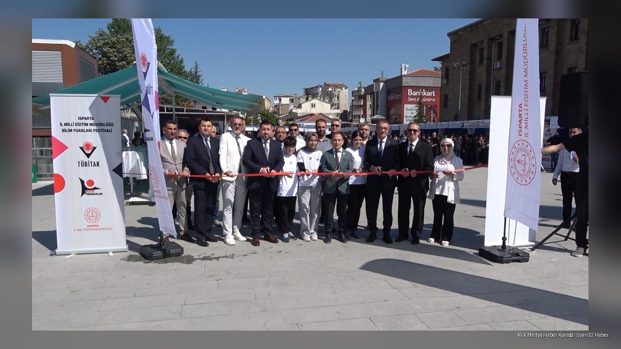 Tübitak 4006-C Bilim Fuarı Renkli Görüntülerle Açıldı