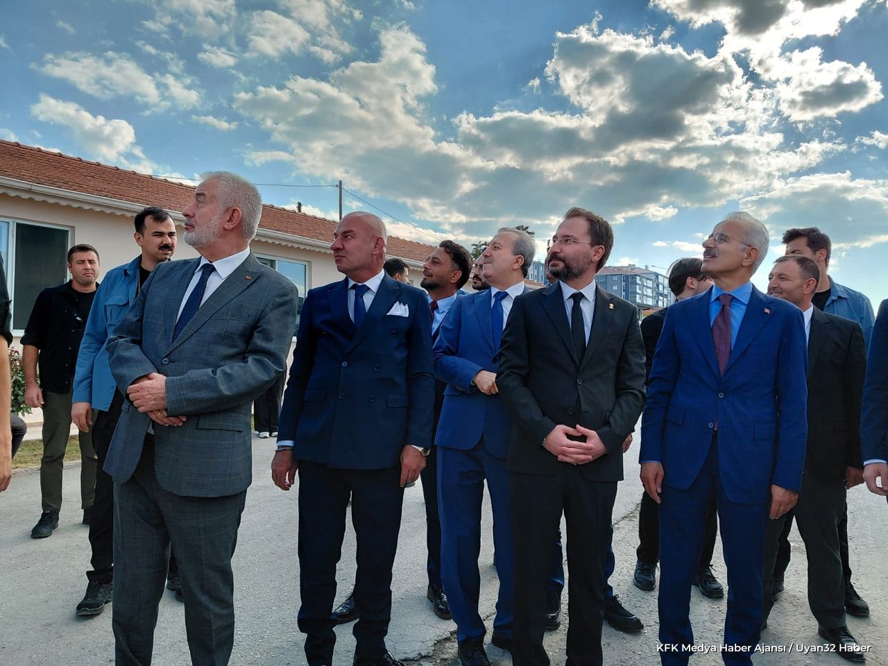 Ulaştırma Bakanı Uraloğlu, Isparta'da Gösteri Uçuşunu İzledi - Detay 3